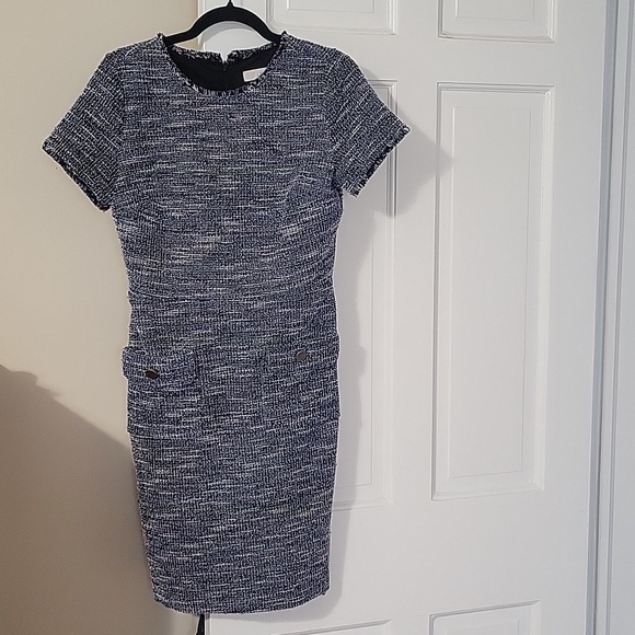 LOFT Dresses & Skirts - LOFT Navy and White Tweed Mini Dress In Size 8